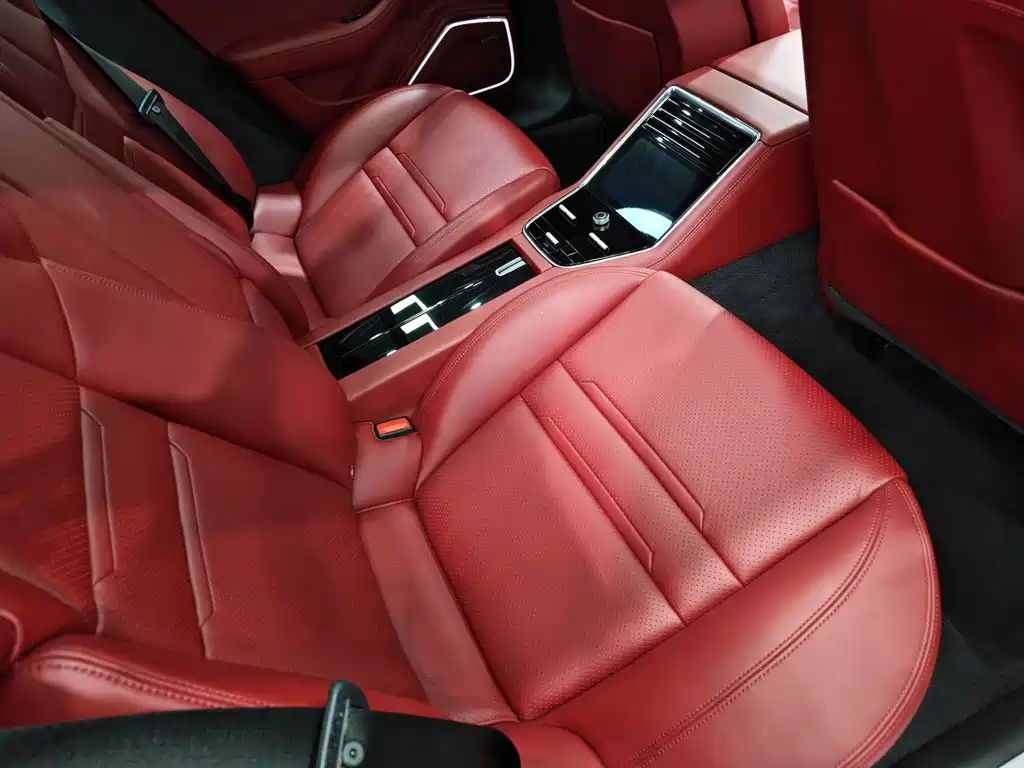 Porsche Panamera — миниатюра 13