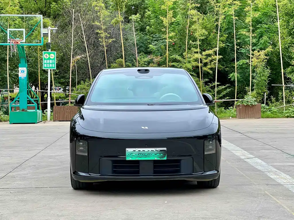 Li Auto Идеальный i6 — миниатюра 2