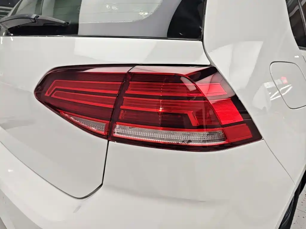 Volkswagen Golf — миниатюра 8