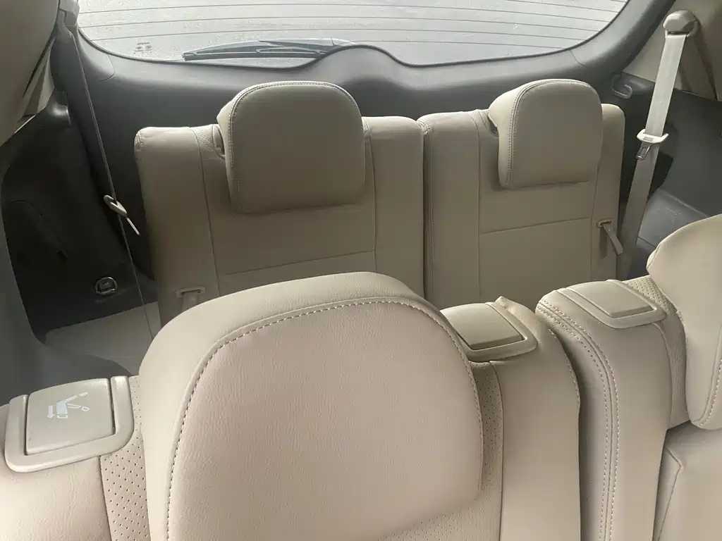Toyota Verso — миниатюра 14