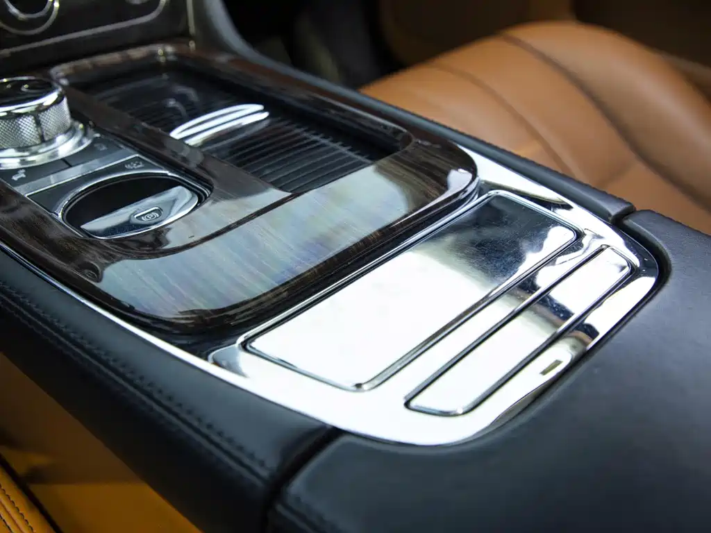 Jaguar XJ — миниатюра 27