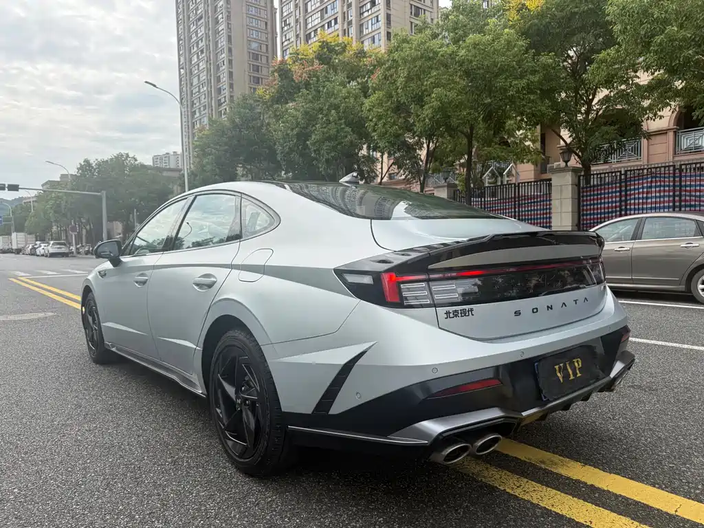 Hyundai Sonata — миниатюра 7