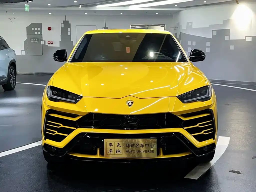 Lamborghini Urus — миниатюра 3
