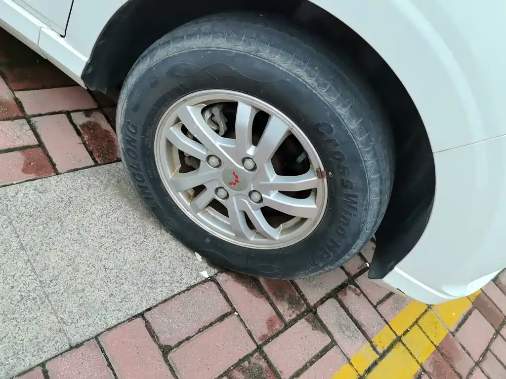 Wuling Hongguang — миниатюра 24