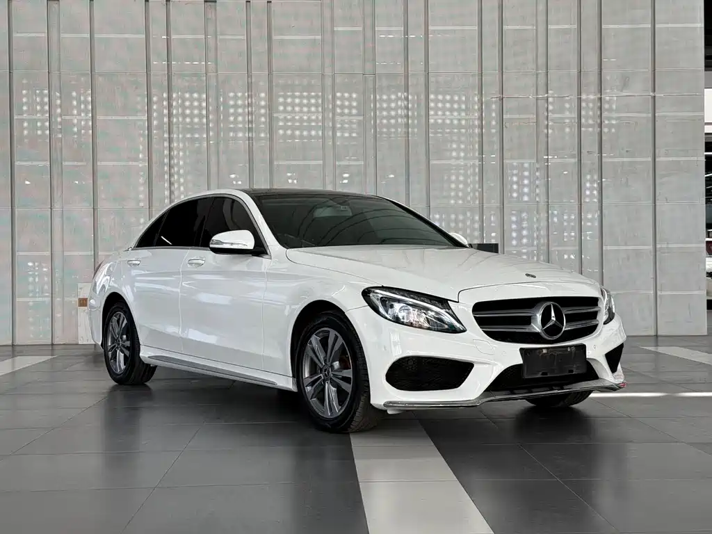 Mercedes-Benz C-Class — миниатюра 3