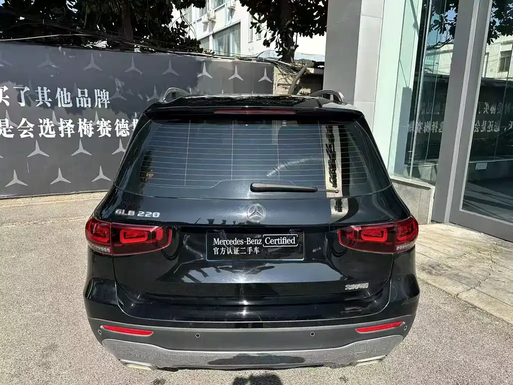 Mercedes-Benz GLB — миниатюра 7