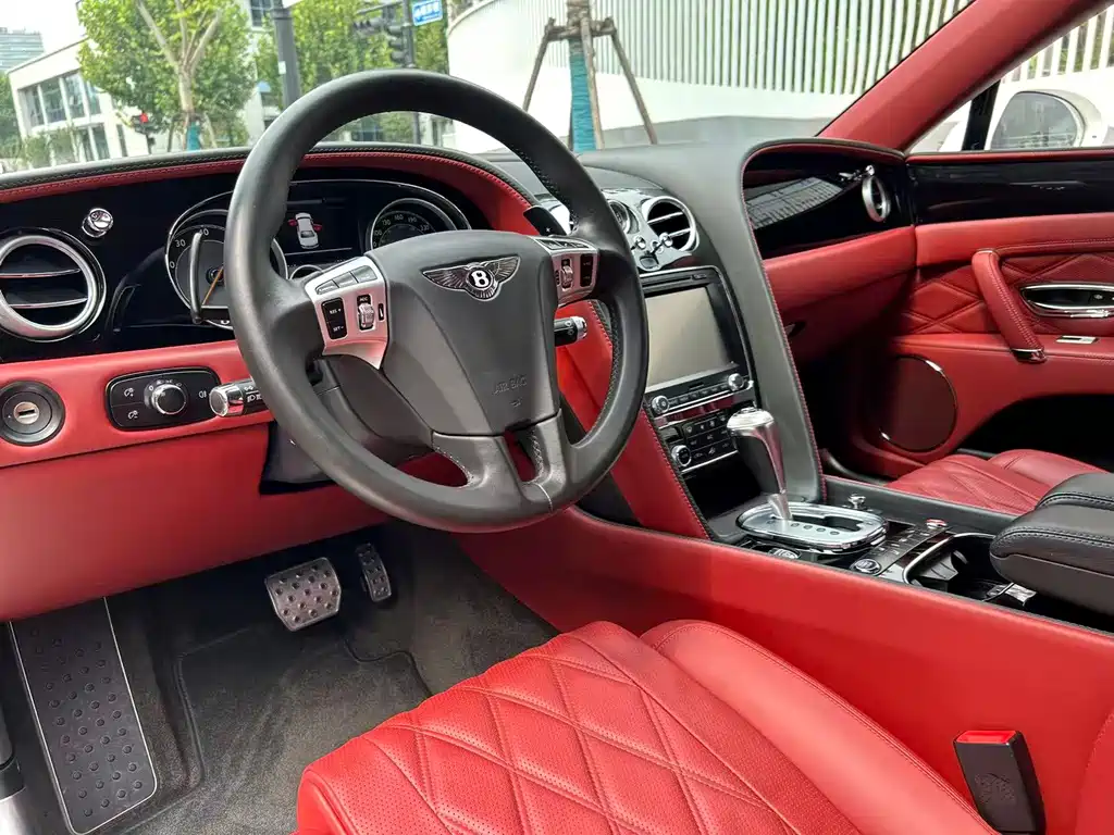 Bentley Flying Spur — миниатюра 9