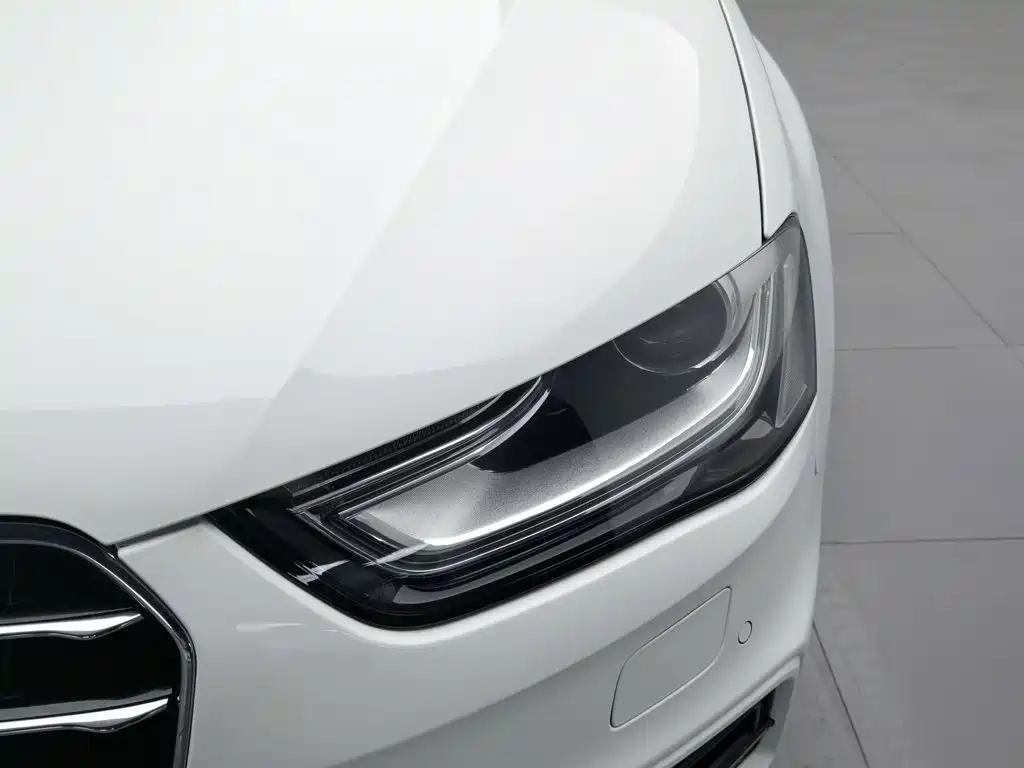Audi A4L — миниатюра 7