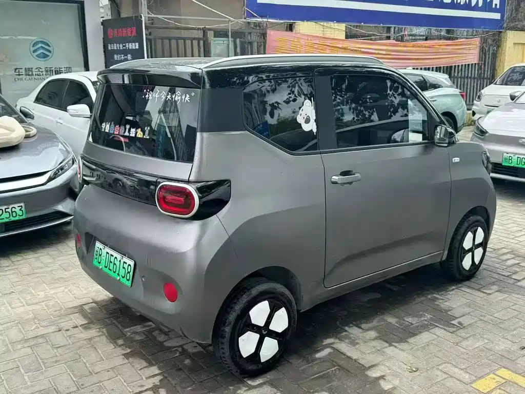 Wuling MINIEV — миниатюра 6
