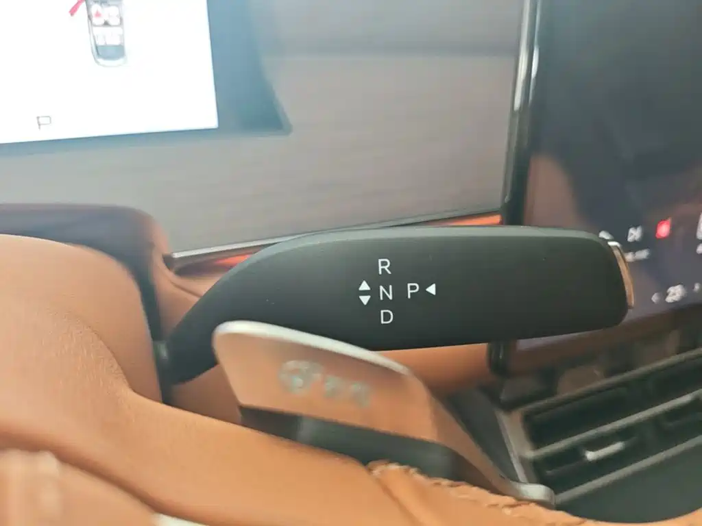 BYD Han L — миниатюра 14