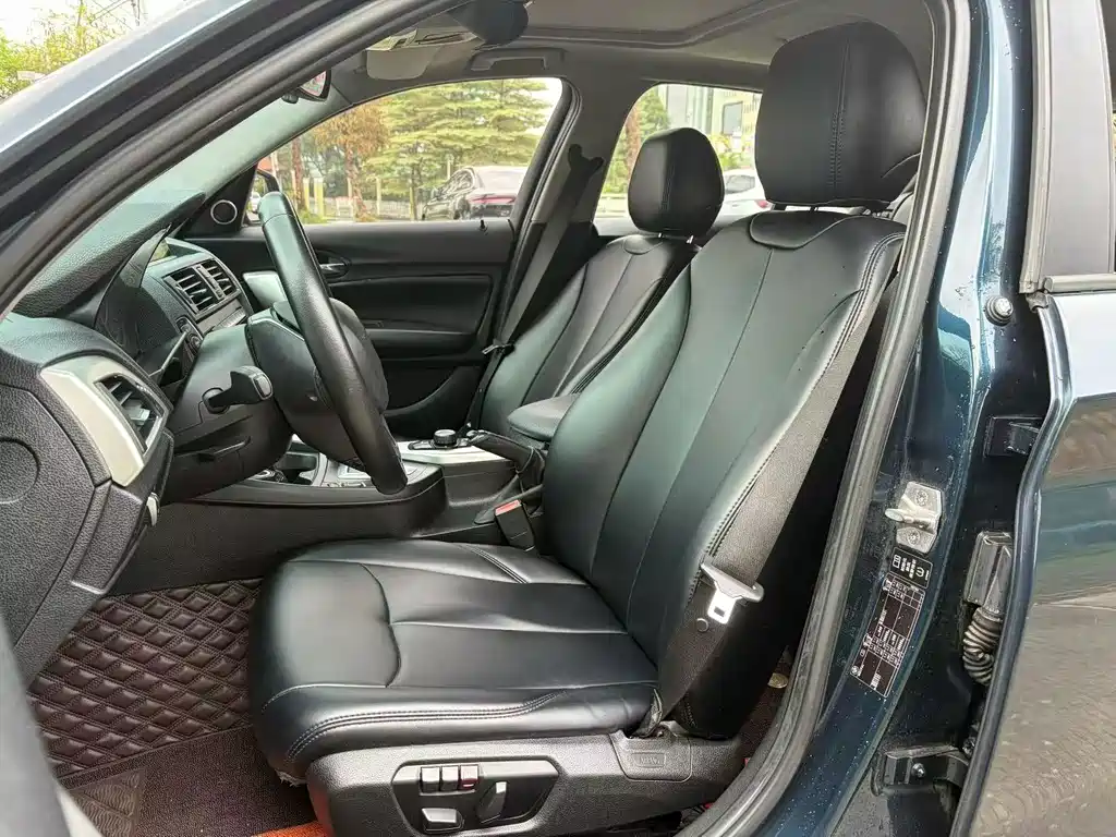BMW 1 Series (Import) — миниатюра 5