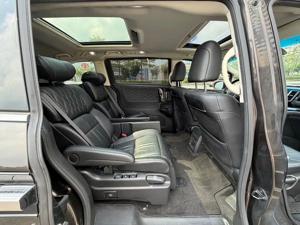 Honda Elysion — миниатюра 8