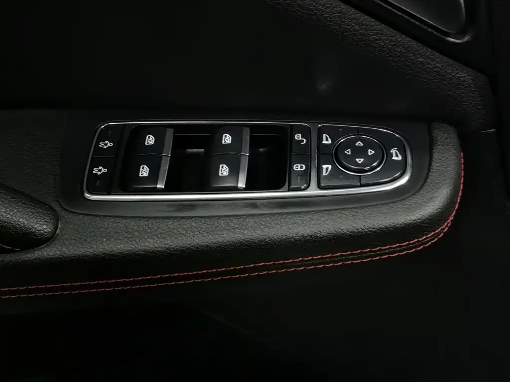 BYD Tang New Energy — миниатюра 9