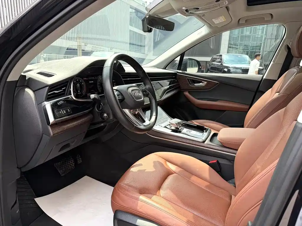 Audi Q7 — миниатюра 9