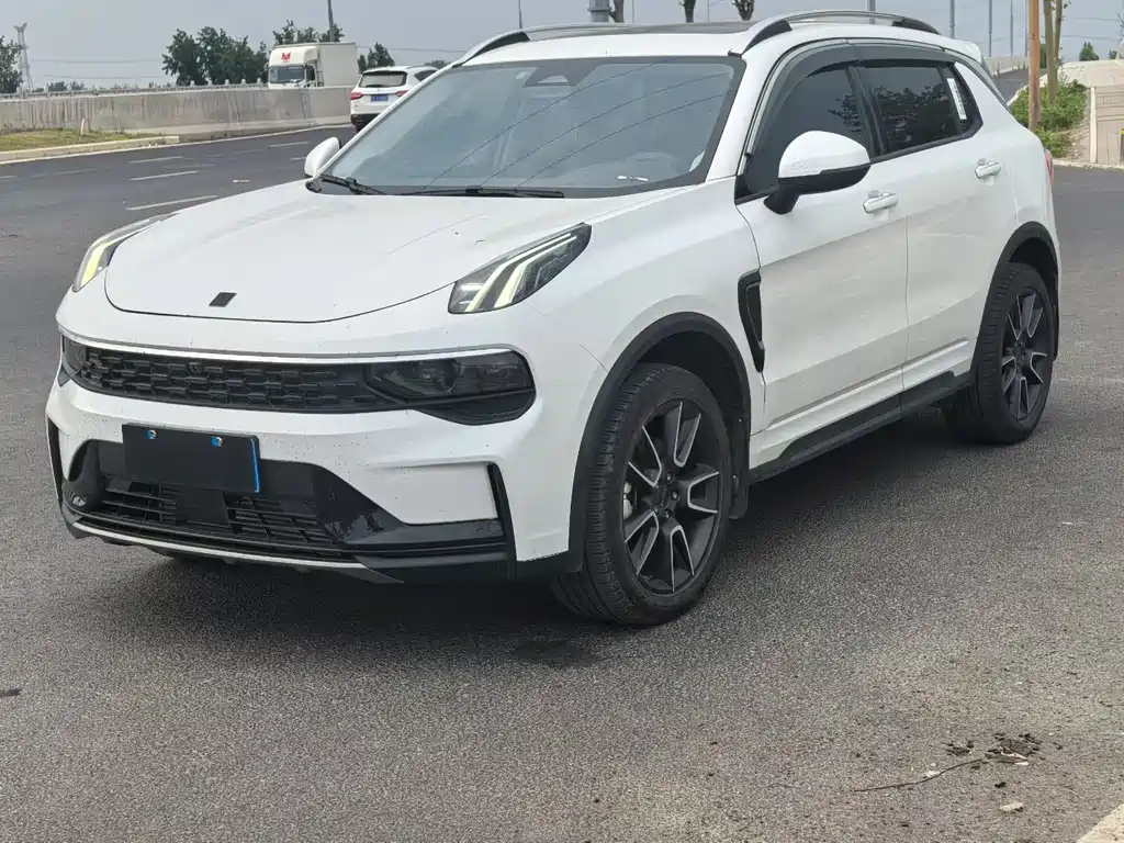 Lynk & Co 01 2023