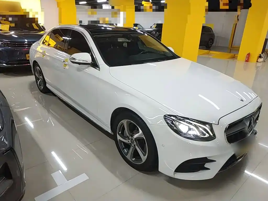 Mercedes-Benz E-Class — миниатюра 4