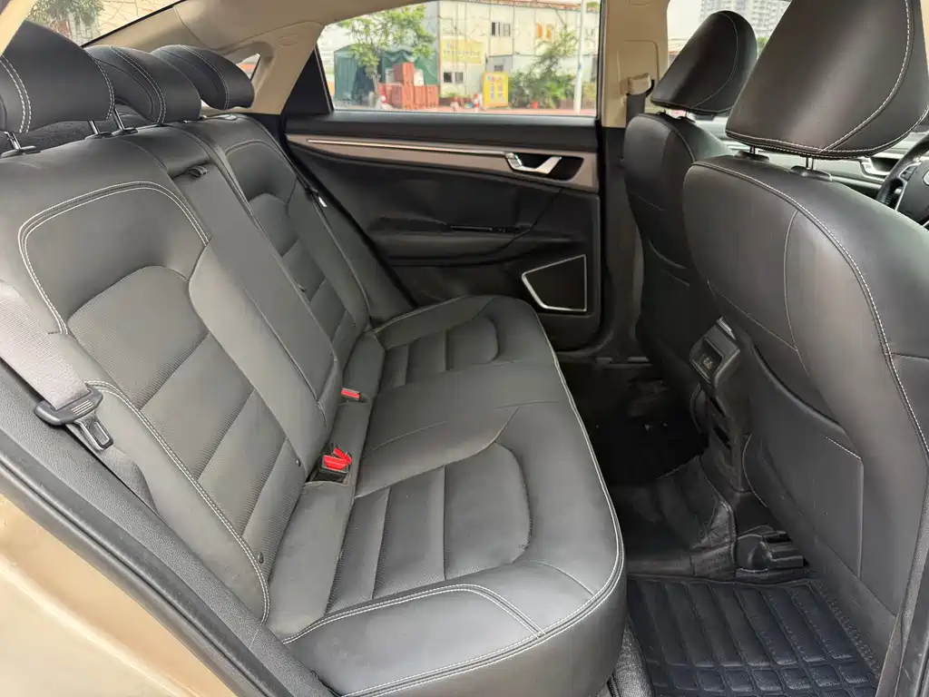 Geely Emgrand GL — миниатюра 9