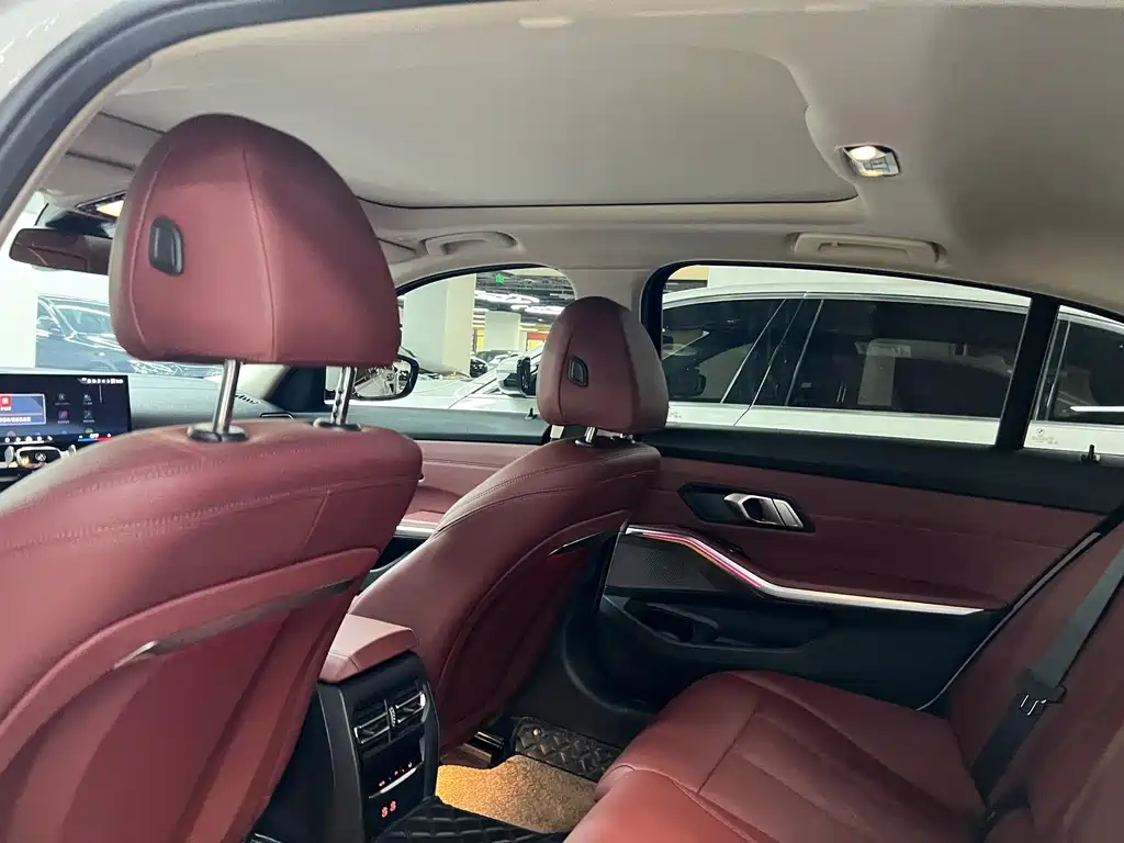 BMW 3 Series — миниатюра 12