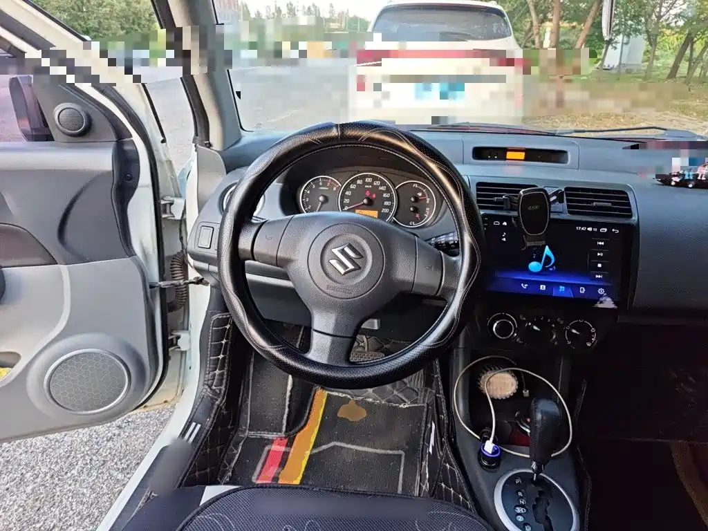 Suzuki Swift — миниатюра 12