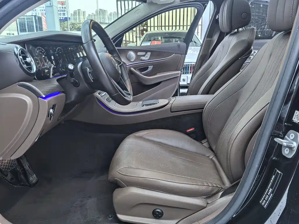 MERCEDES-BENZ E CLASS