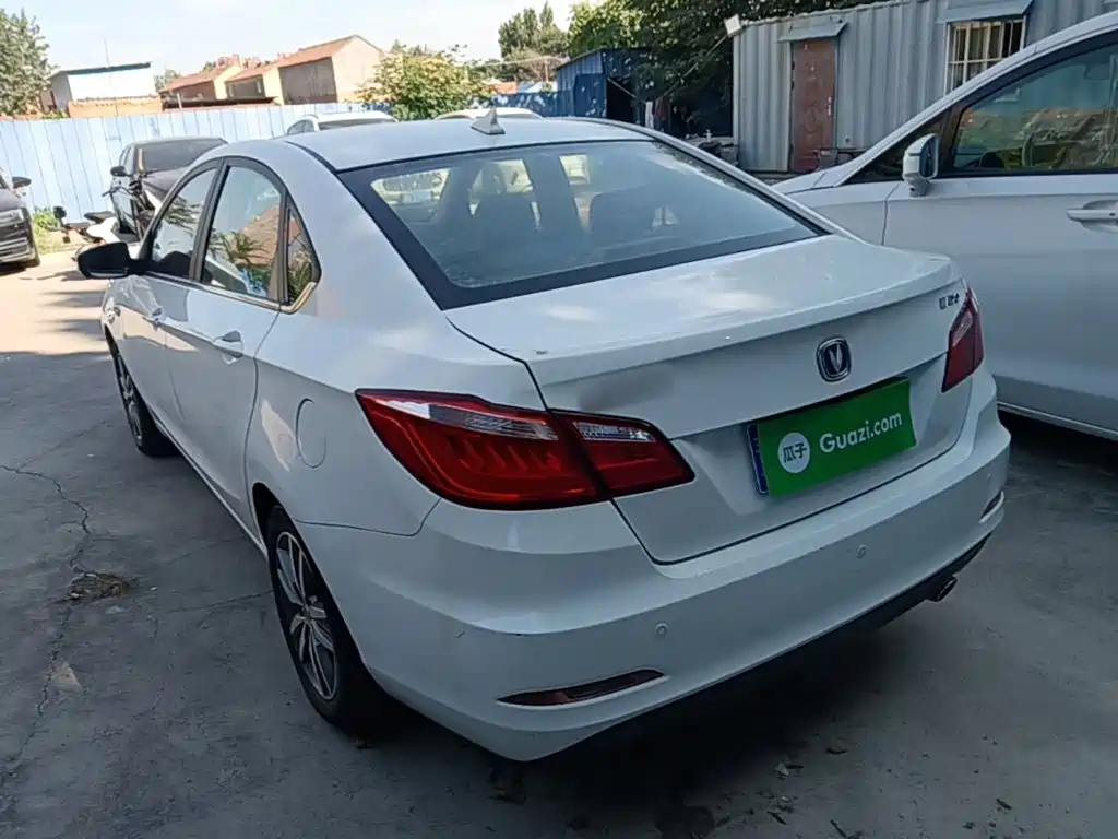 Changan Eado — миниатюра 5