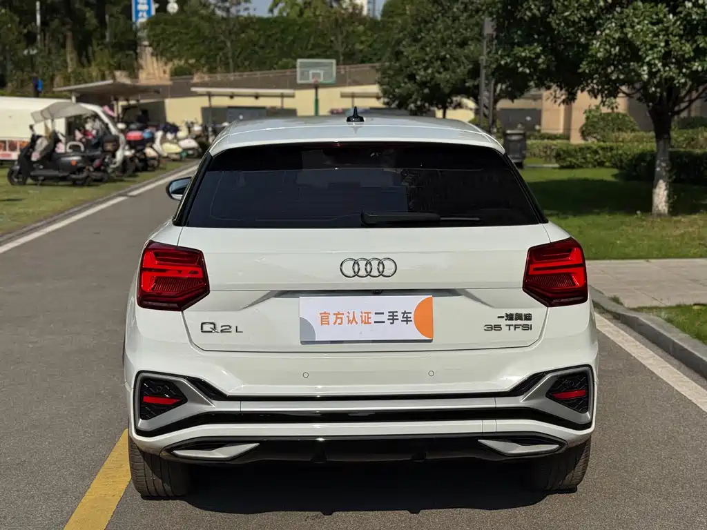 Audi Q2L — миниатюра 5