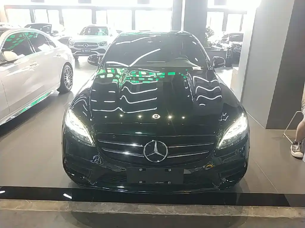 Mercedes-Benz C-Class — миниатюра 3