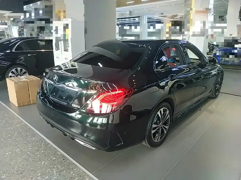 Mercedes-Benz C-Class — миниатюра 7