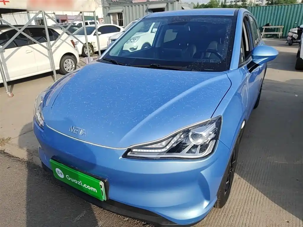 Neta Neta V 2022