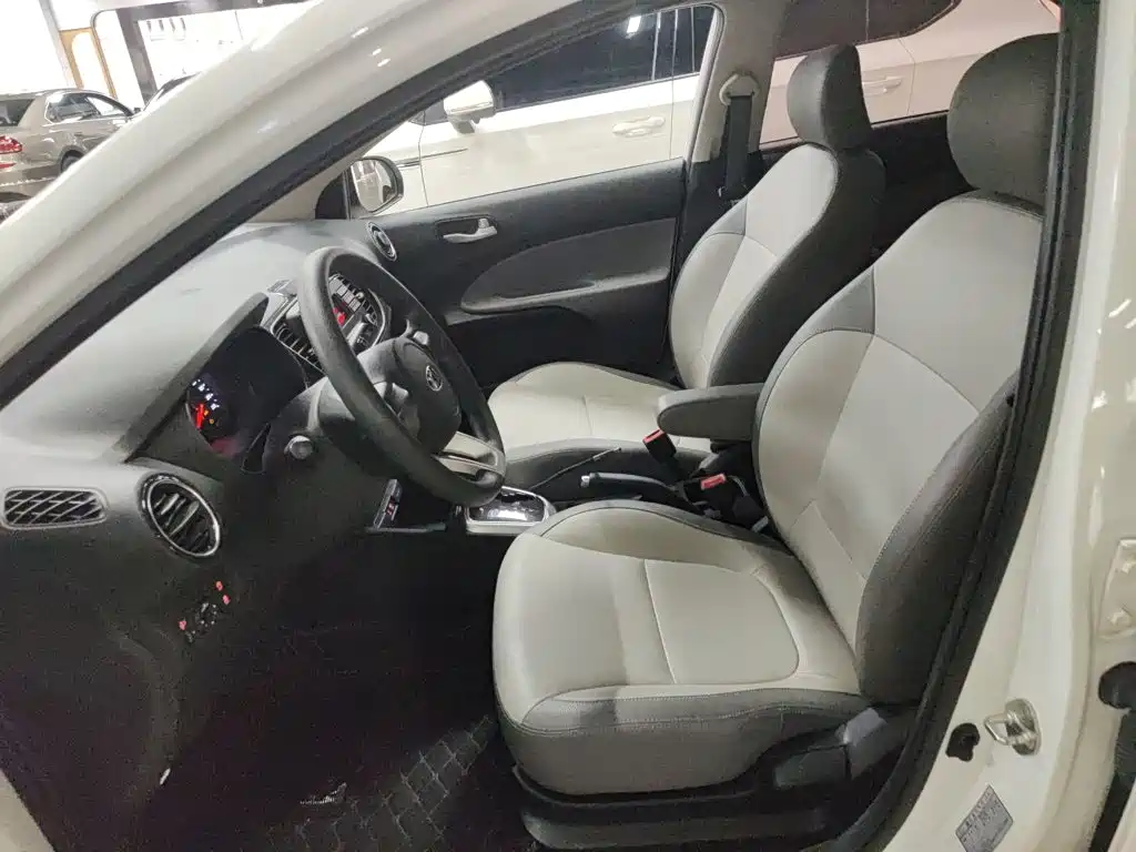 Kia Huanchi — миниатюра 11