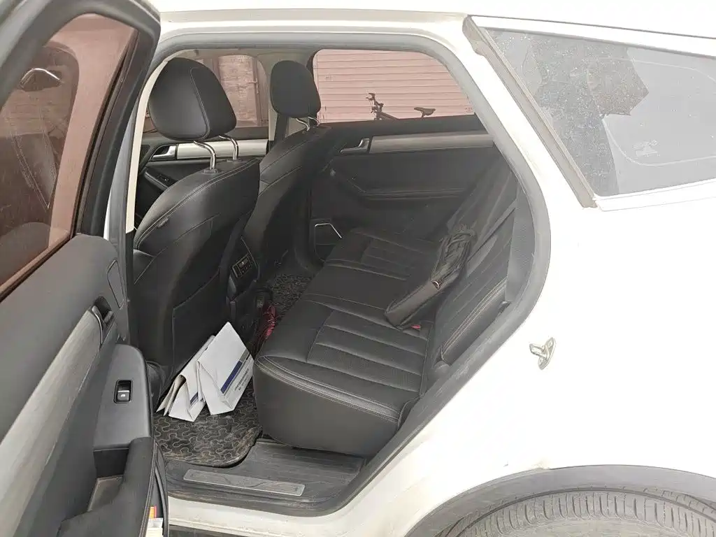 BYD Tang — миниатюра 13