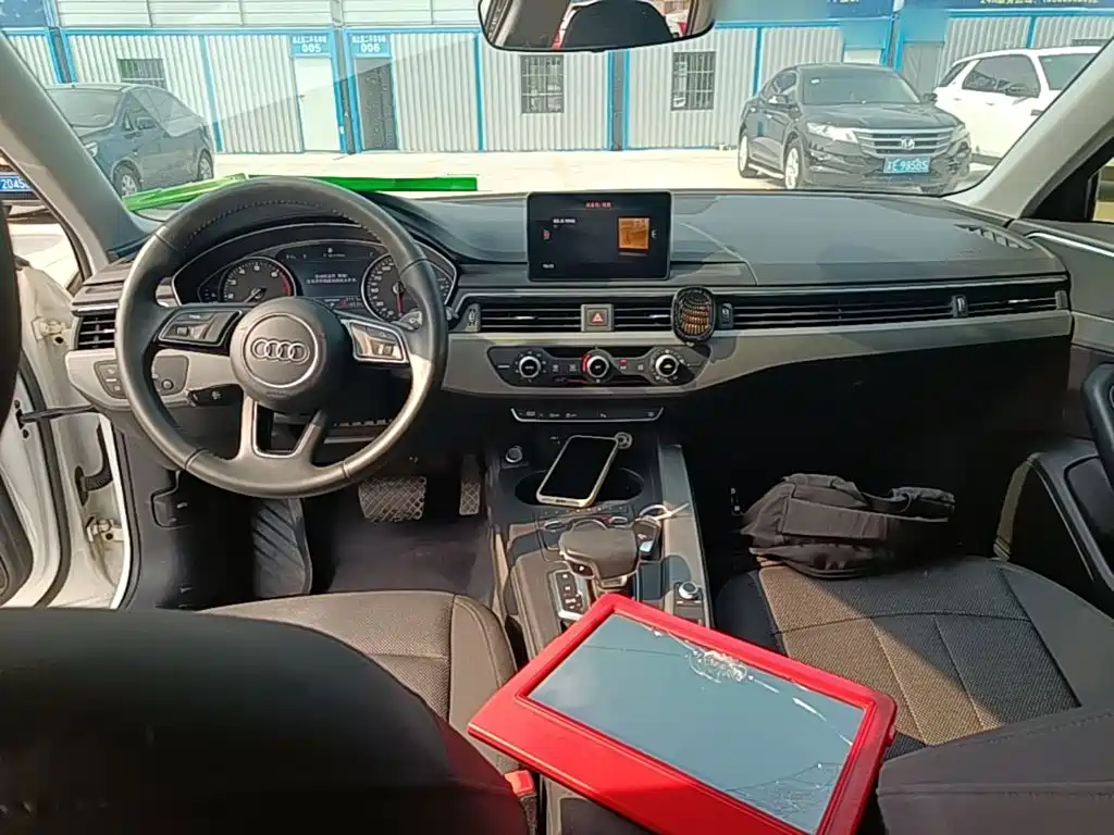 Audi A4L — миниатюра 10
