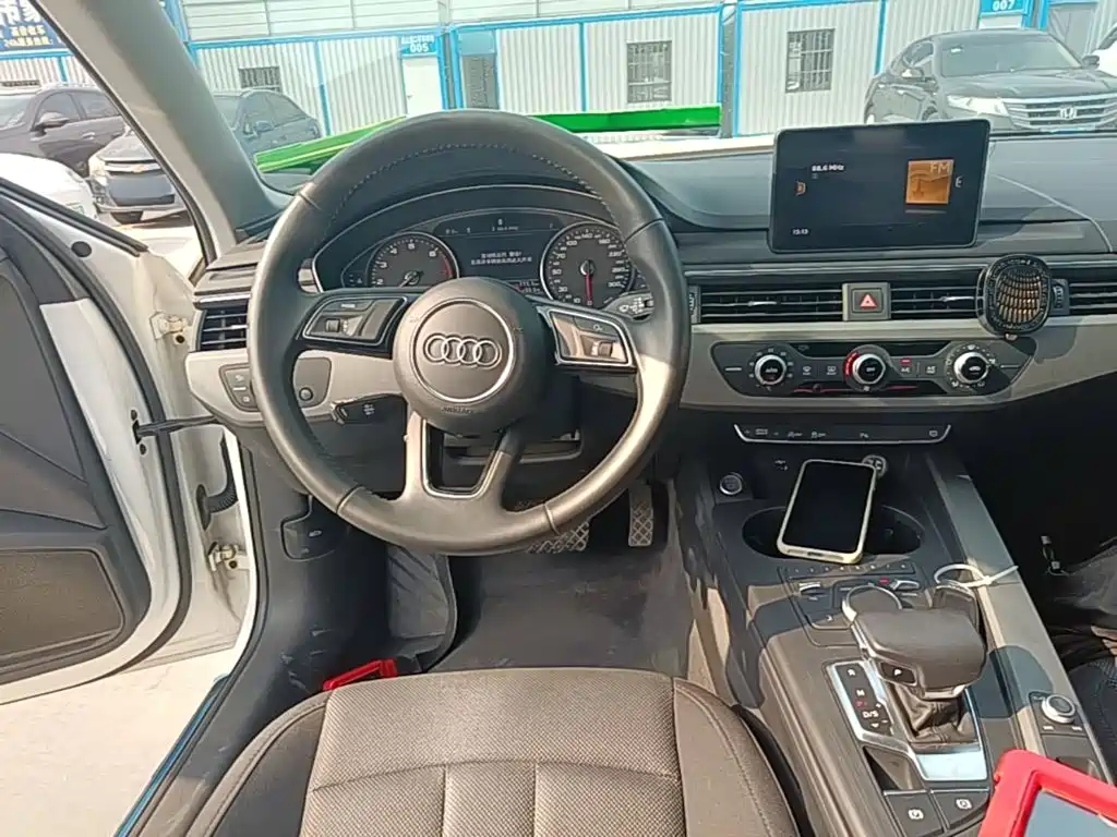 Audi A4L — миниатюра 11