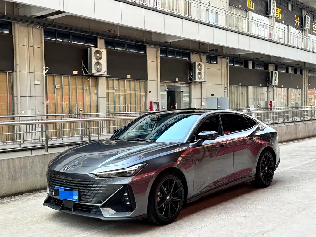 Changan UNI-V 2024