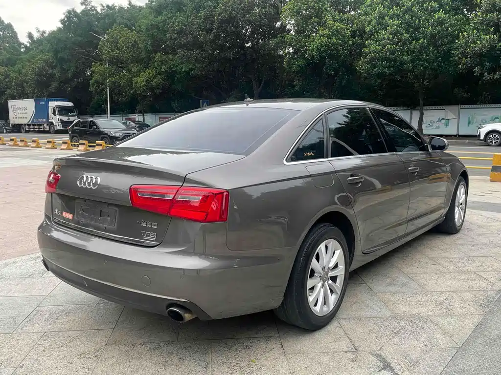 Audi A6L — миниатюра 9