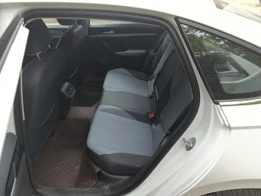 Volkswagen Lavida — миниатюра 11