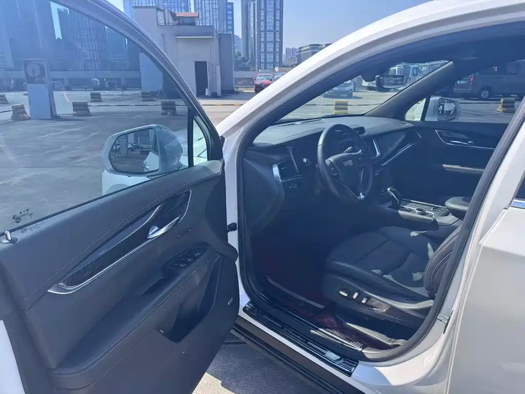 Cadillac XT6 — миниатюра 6