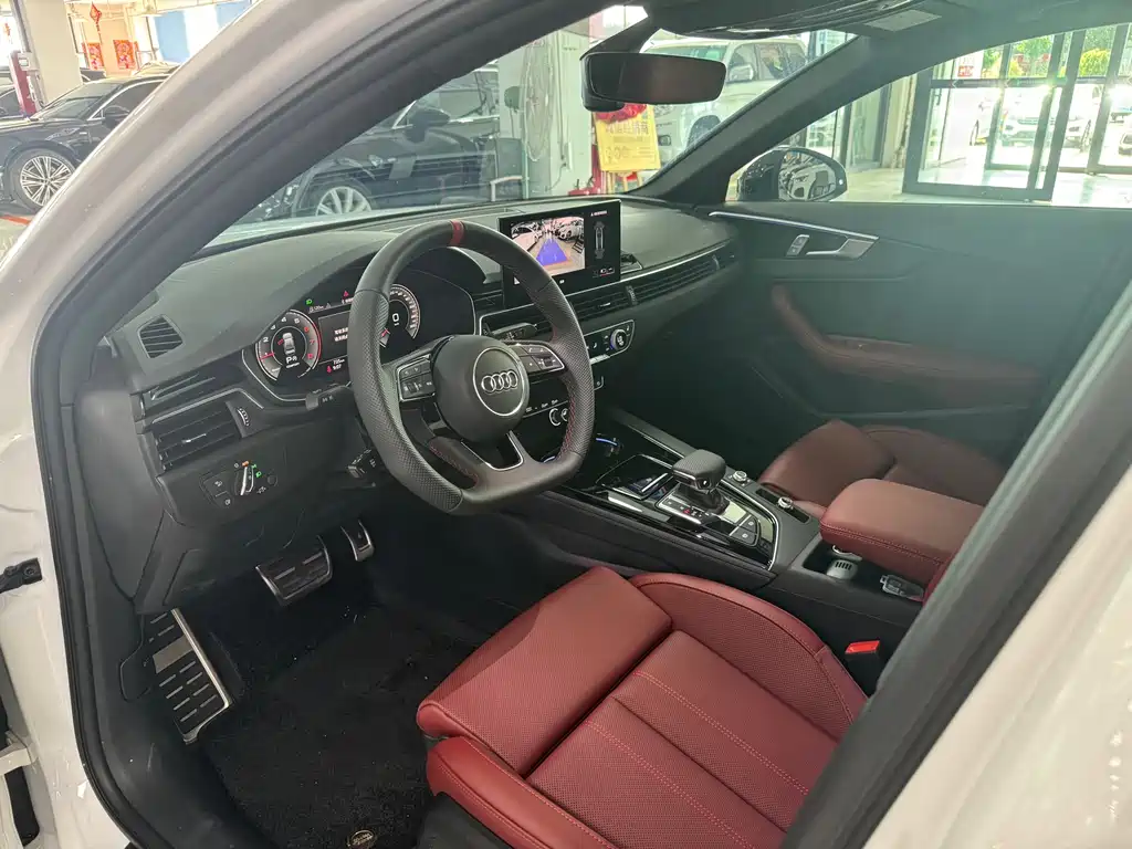 Audi A4L 2025 200 Enjoy 40 TFSI Luxury