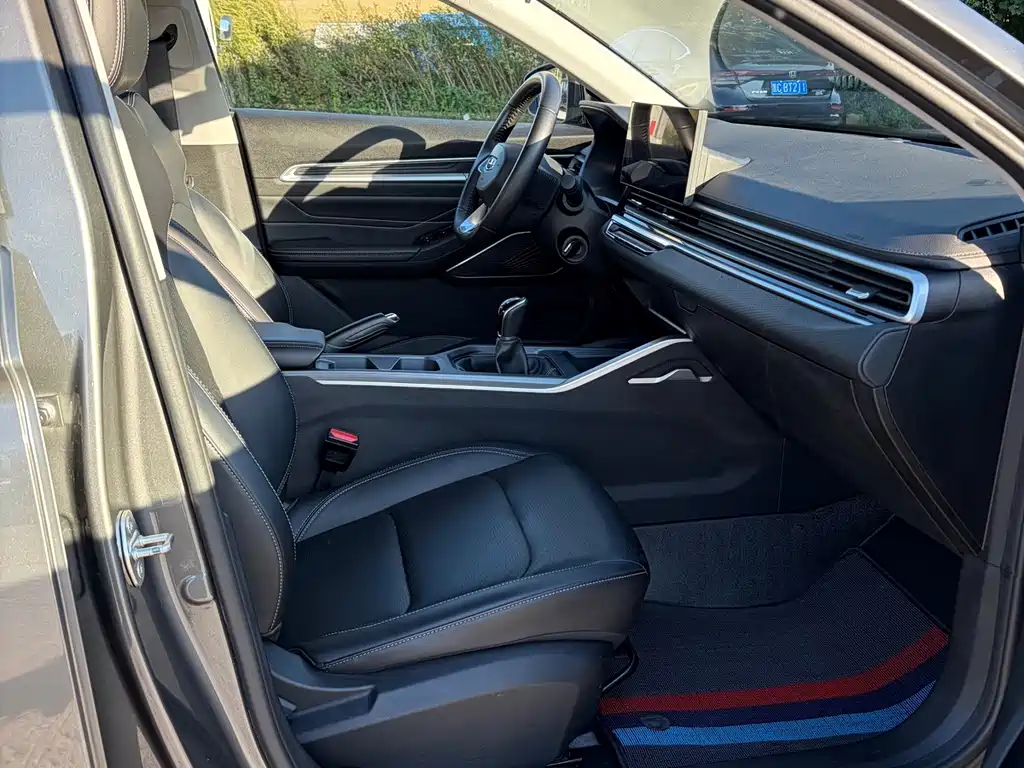 Geely Emgrand — миниатюра 5