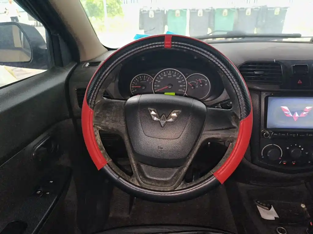 Wuling Hongguang — миниатюра 11