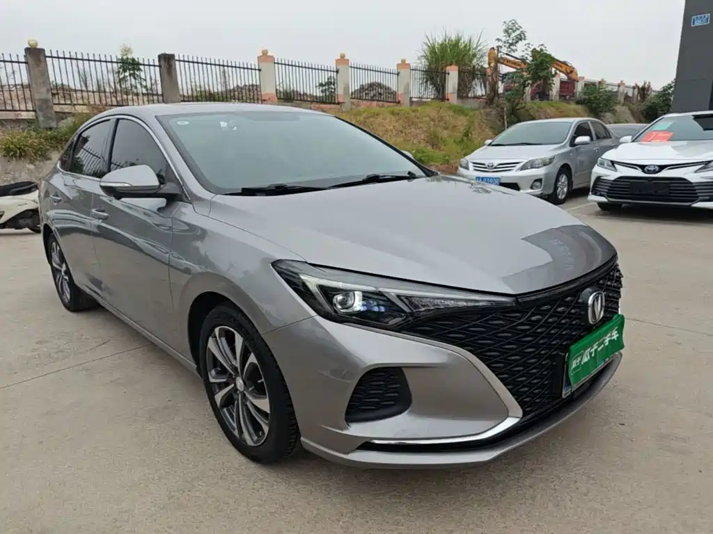 Changan Eado — миниатюра 4