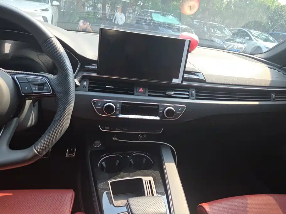 Audi A4L — миниатюра 13