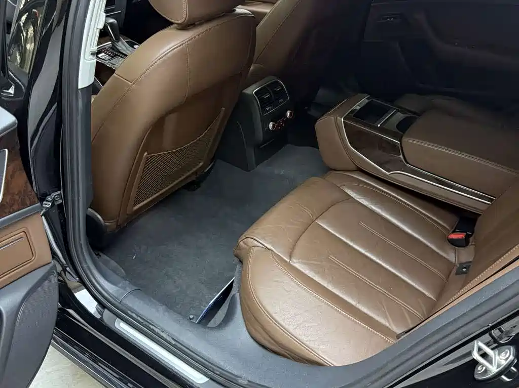 Audi A6L — миниатюра 9