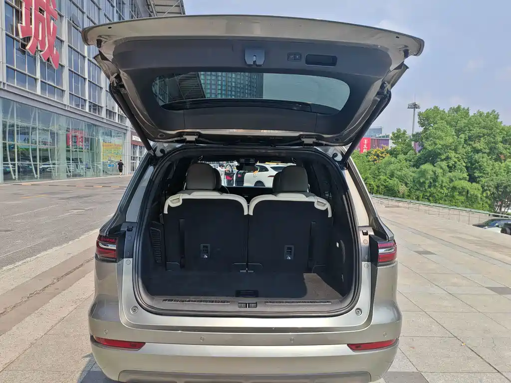 Li Auto Li ONE — миниатюра 9