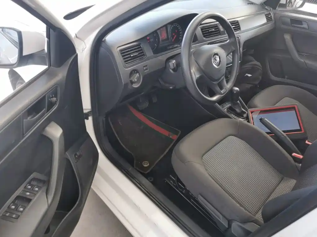 Volkswagen Santana — миниатюра 15