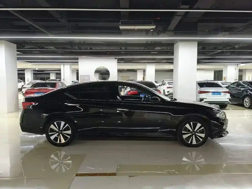 Nissan Teana — миниатюра 4