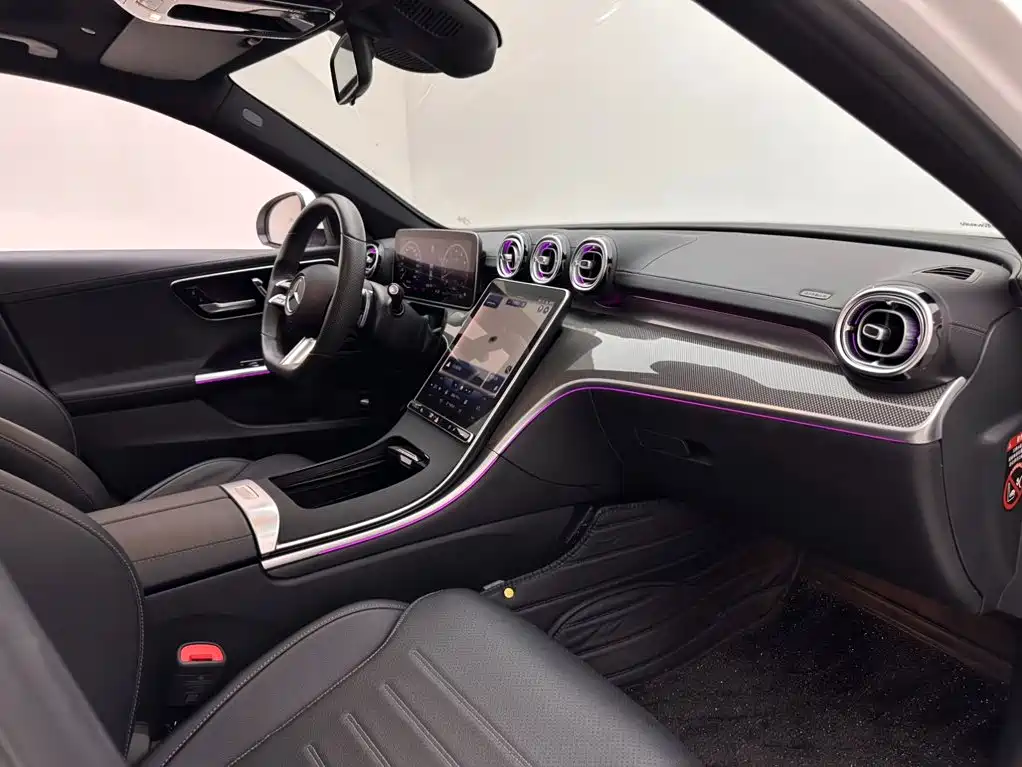 Mercedes-Benz C-Class — миниатюра 11