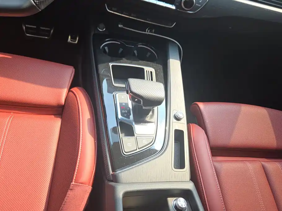 Audi A4L — миниатюра 16