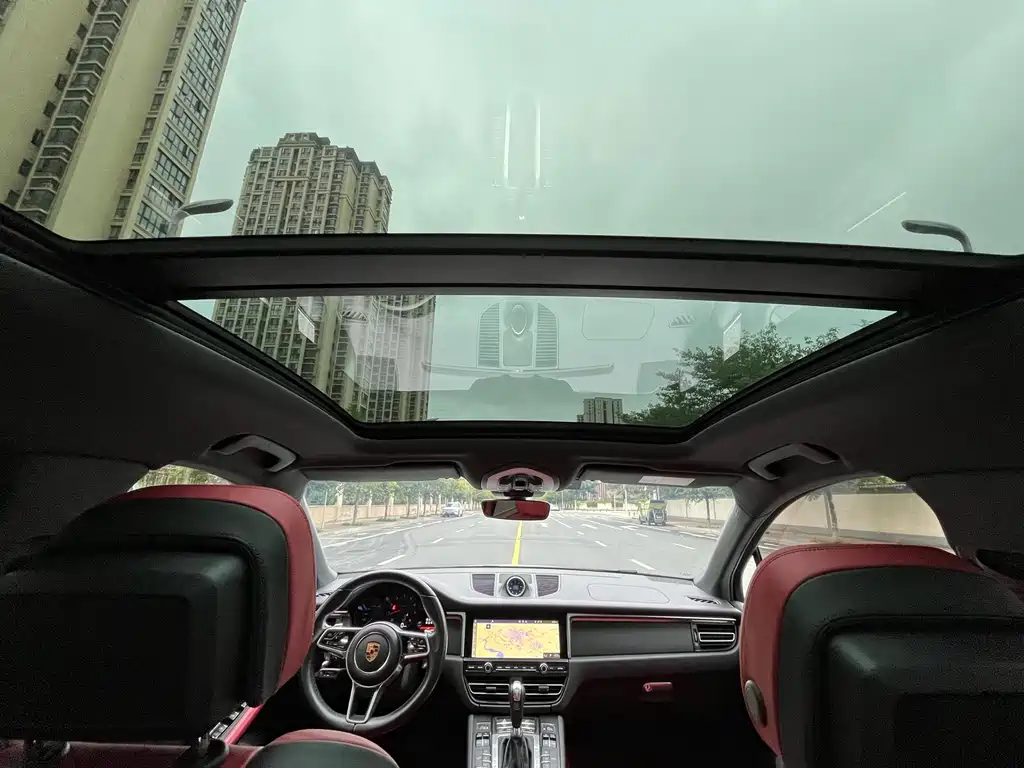 Porsche Macan — миниатюра 19
