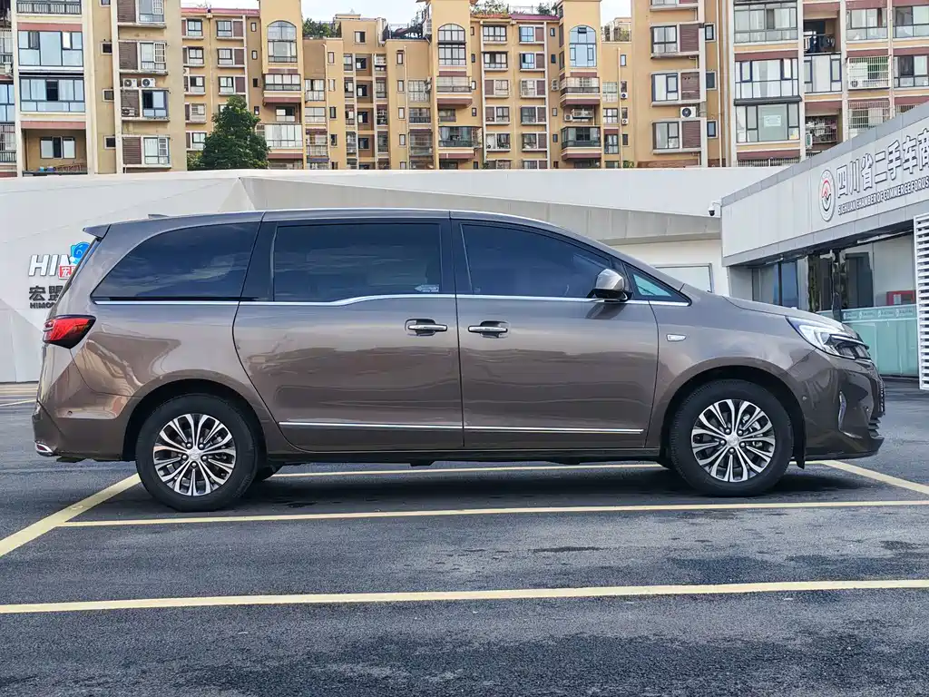Buick GL8 — миниатюра 19